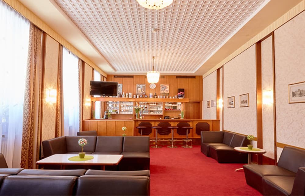 Mozart Hotel 42/60