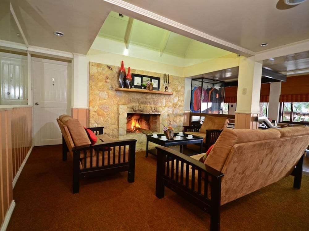 Mines View Park Hotel 21/27