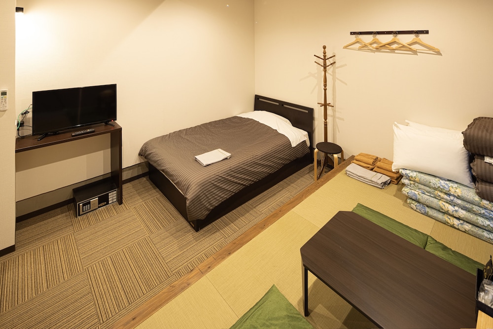BASIC, QUADRUPLE, MULTIPLE BEDS