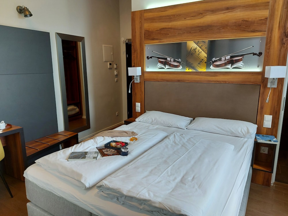 Apollo Hotel Vienna 13/50
