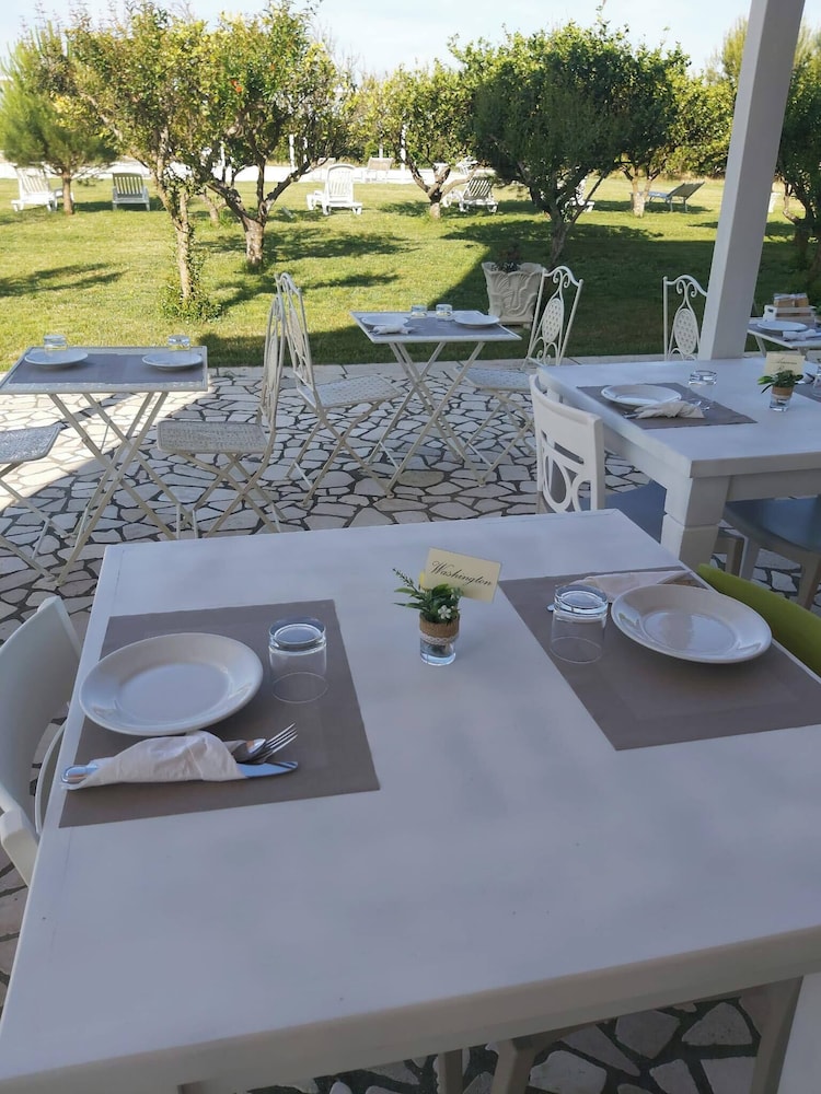 Tenuta Gli Agrumi Del Salento 42/50