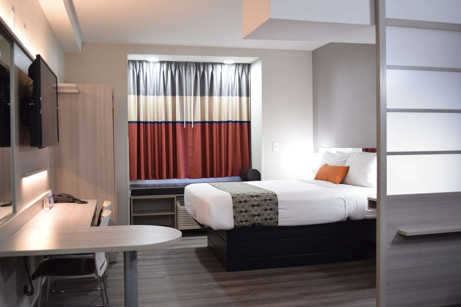 Microtel Inn And Suites Raleigh 23/60