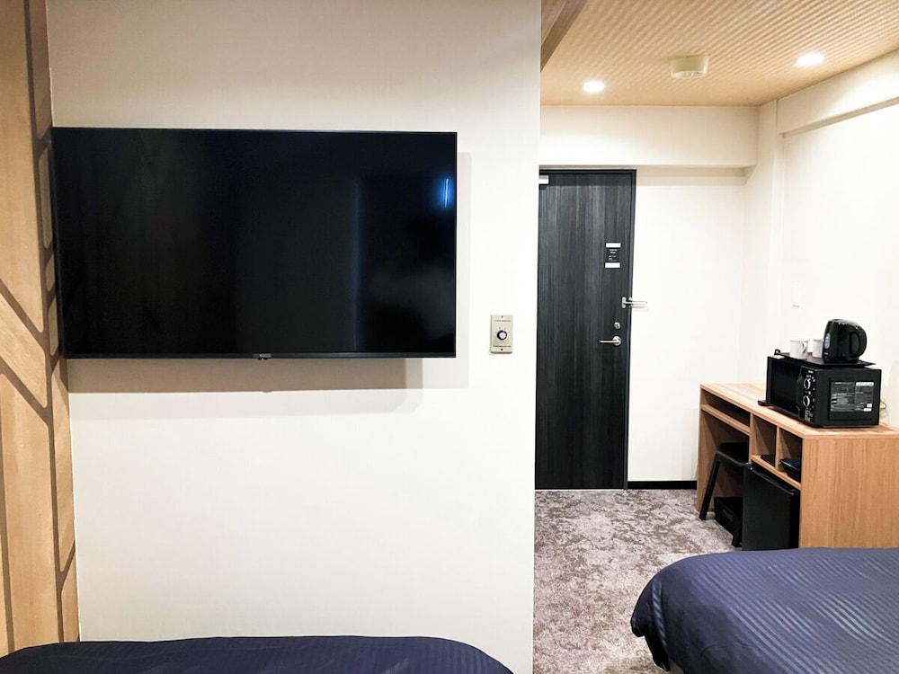 Hotel Livemax Budget Iyomishima 8/50