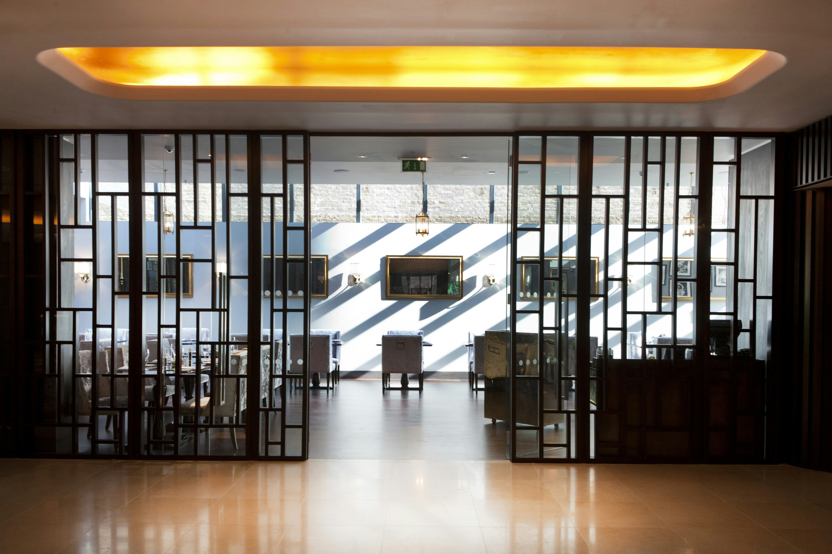 Dorsett Shepherds Bush 64/100