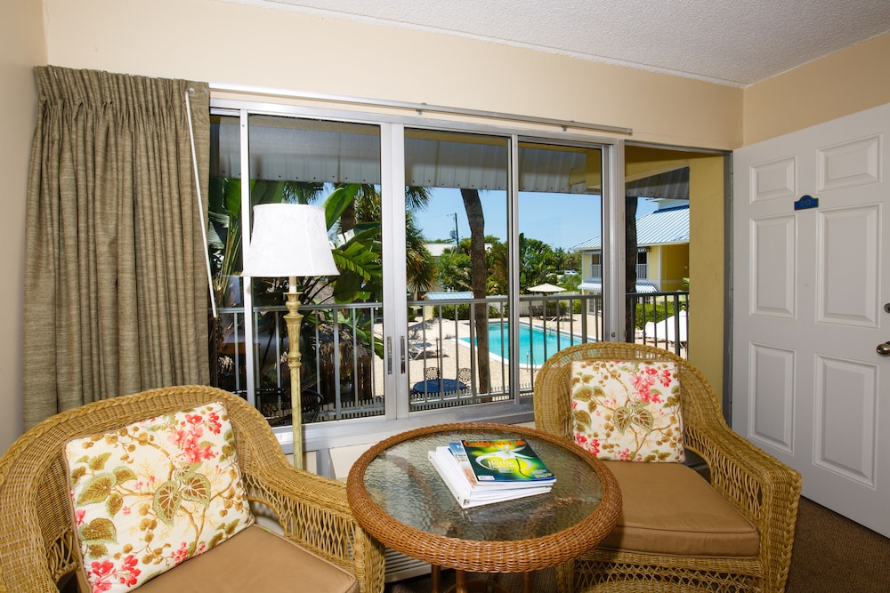 Naples Garden Inn 46/57
