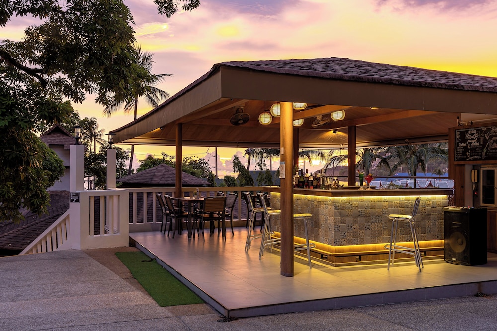 Patong Lodge Hotel in PATONG BEACH