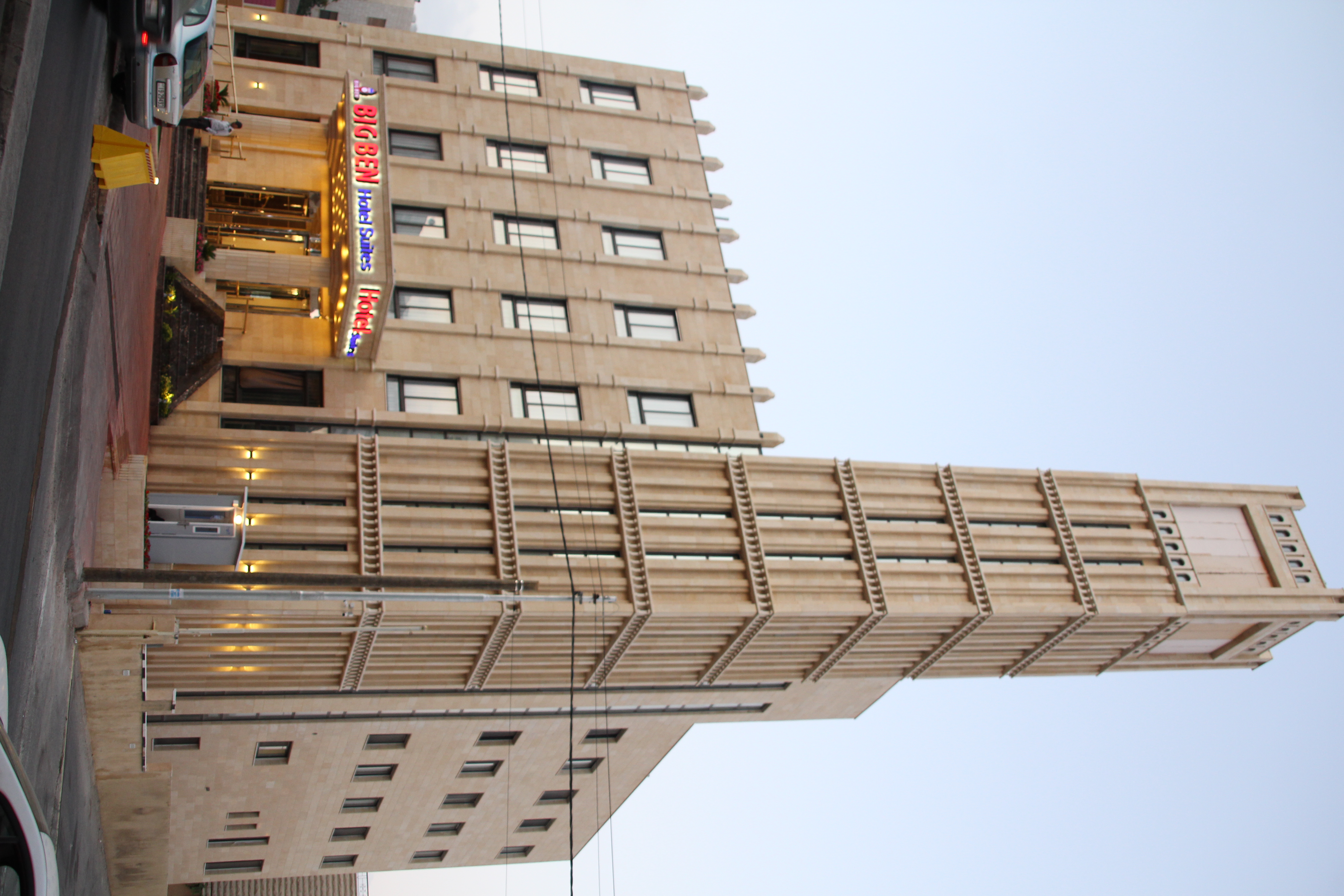 Big Ben Hotel Suites 4/42