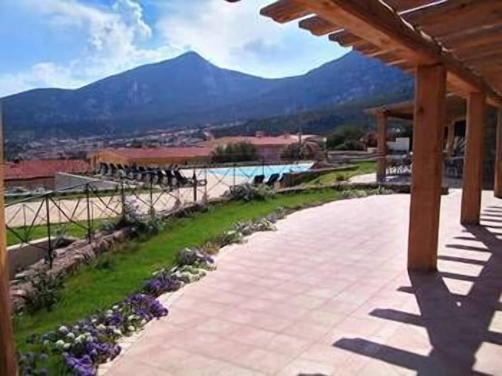 Villa Gustui Maris 50/56