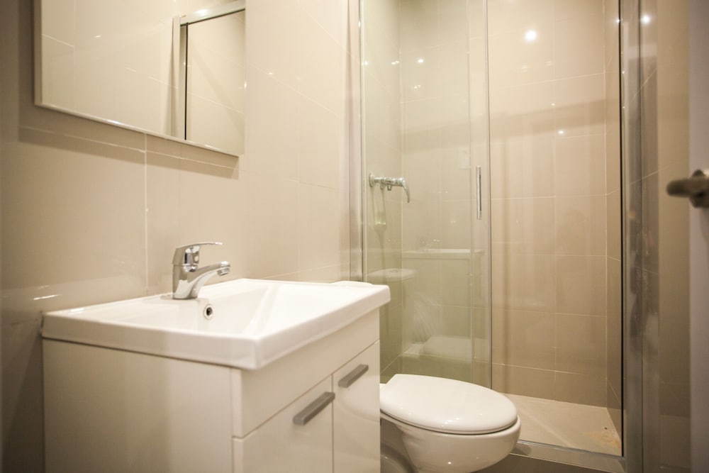 Gran Central Suites 48/50