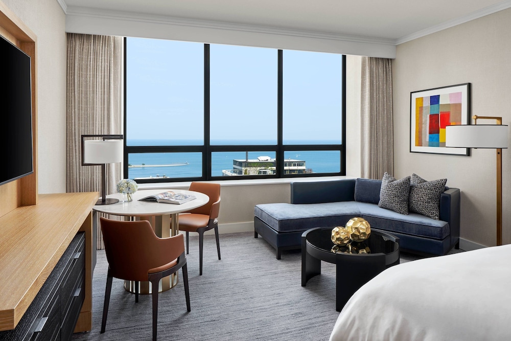 THE RITZ-CARLTON CHICAGO 21/42