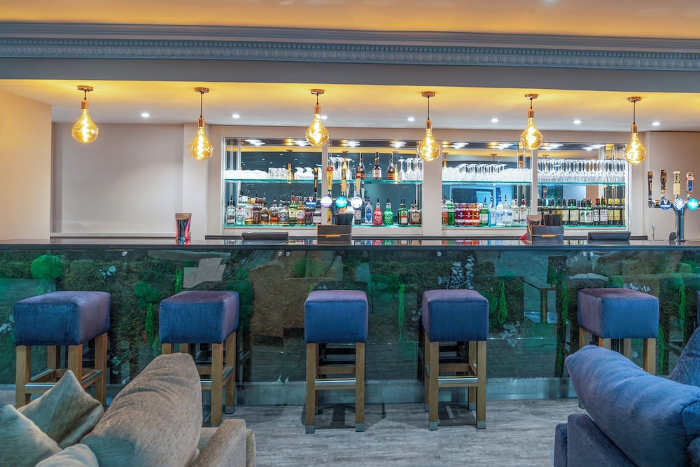 Daresbury Park Hotel 36/50