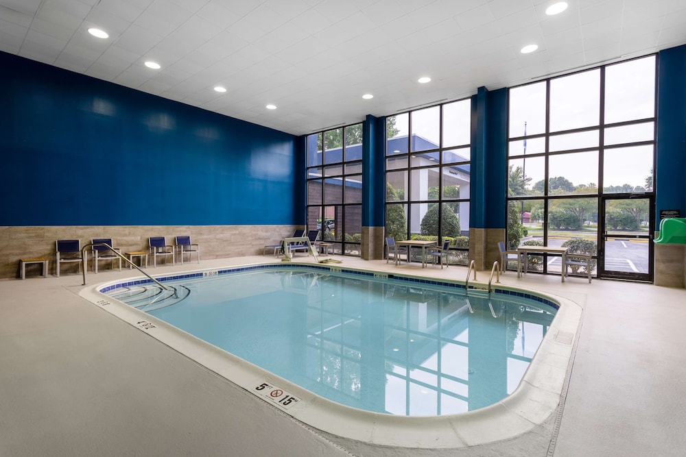 swimming pool spa