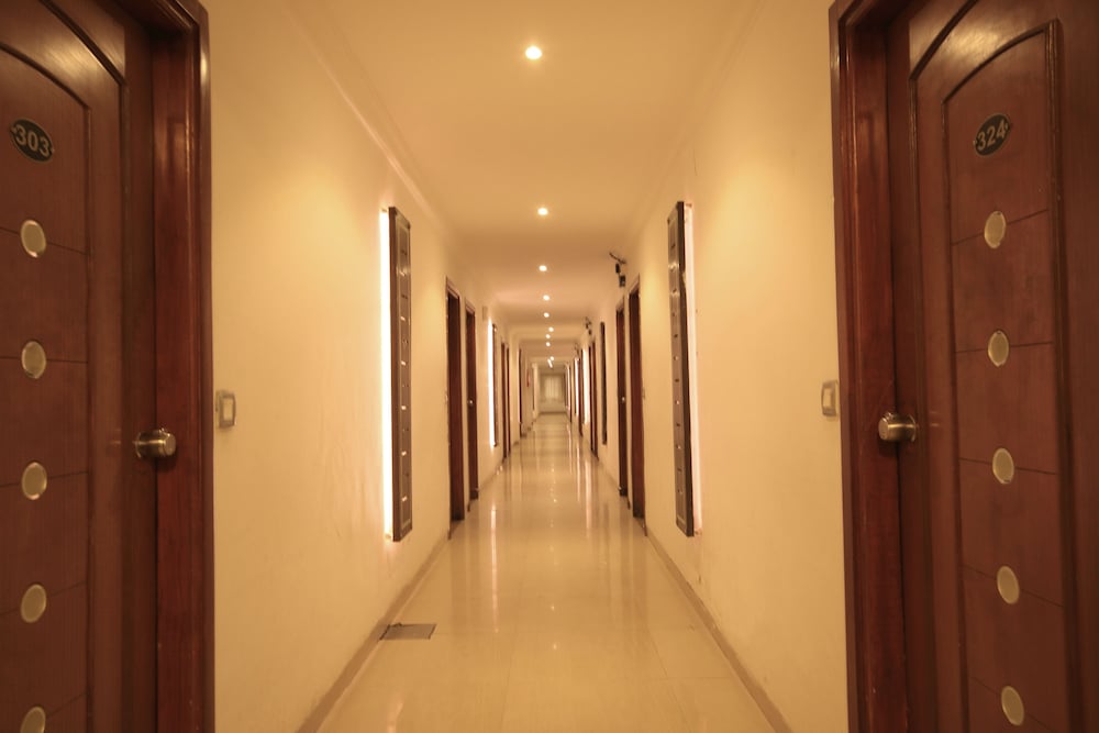 Capital O 891 Hotel Kadamb Inn 49/61