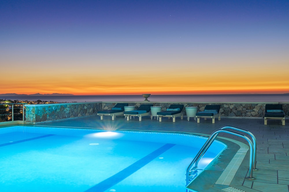 Epavlis Hotel And Spa 25/50