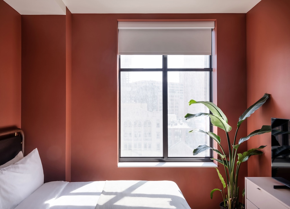 2 BEDROOMS, APARTMENT, MULTIPLE BEDS, ACCESSIBLE
