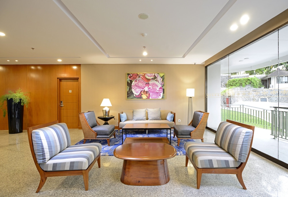 Surya Hotel Cottages Prigen 23/52