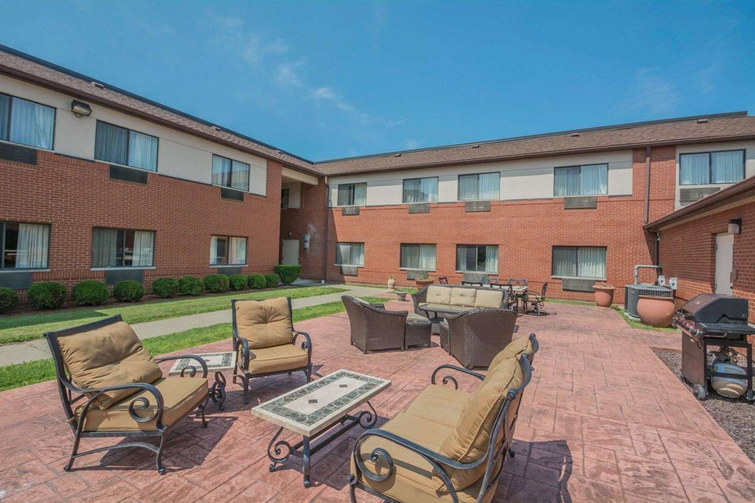 Quality Inn Corning, NY 32/32