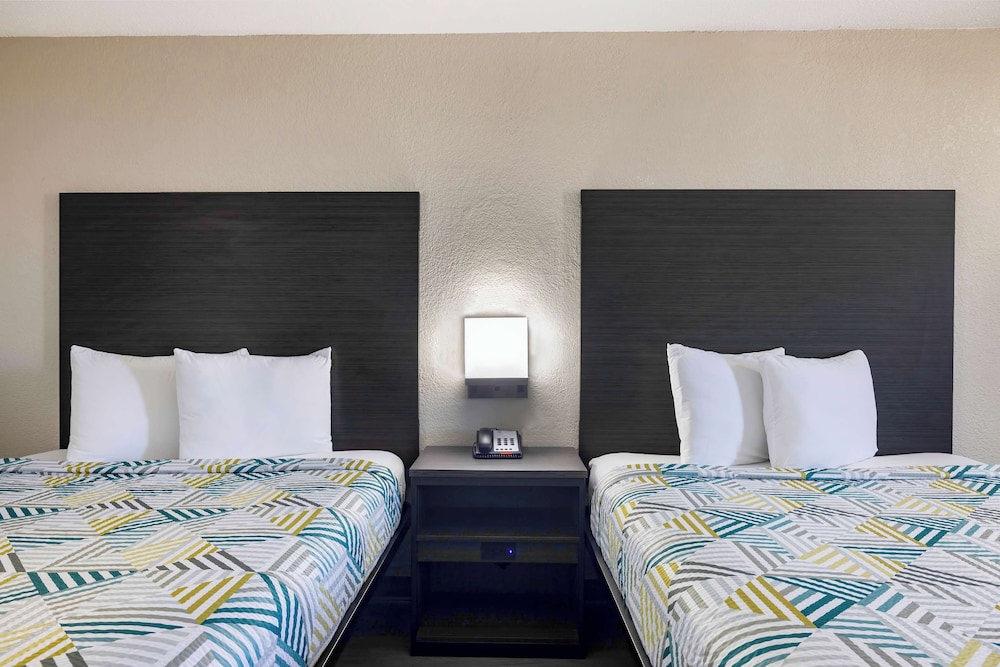 Motel6 Lake Charles, LA 27/55