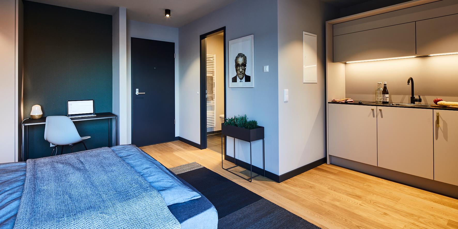 Studio, Double Bed