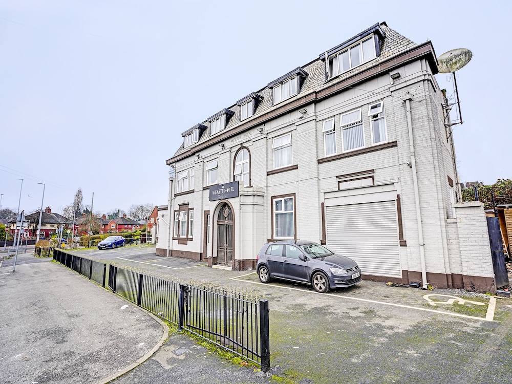 OYO Weaste Hotel 41/50