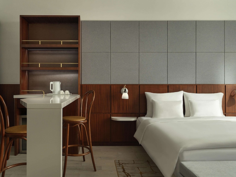 NOVOTEL HONGQIAO EXHIBITION 13/31