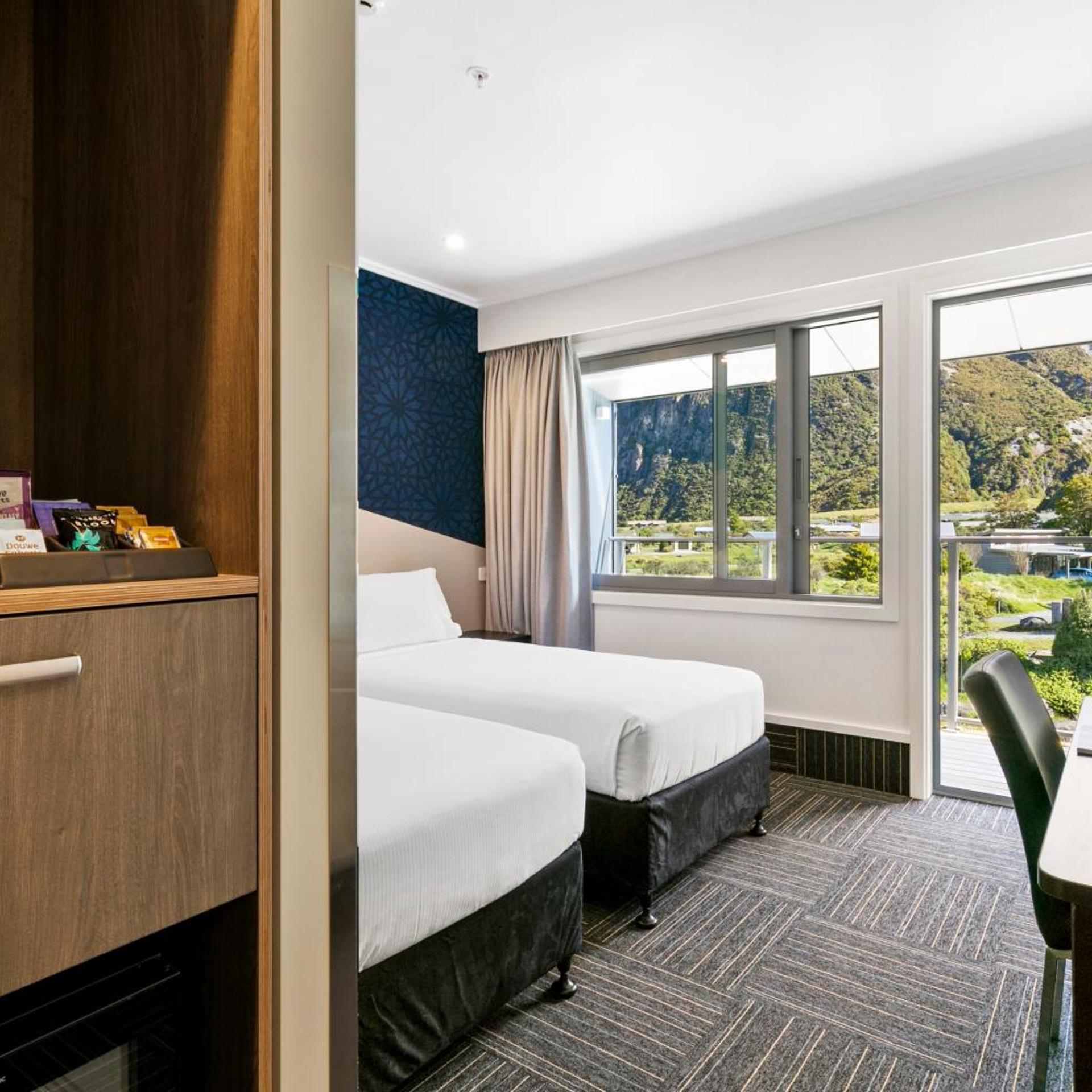 Mt Cook Lodge and Motel 12/24