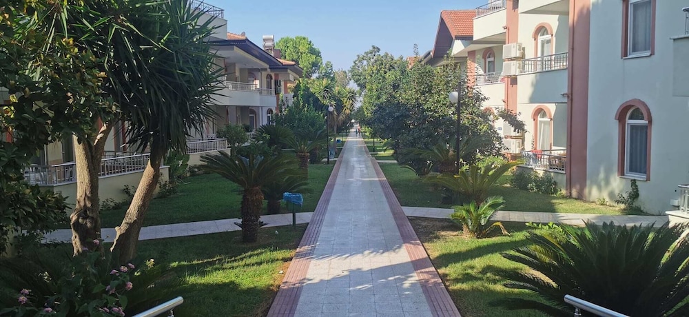 Sirma Hotel 42/50
