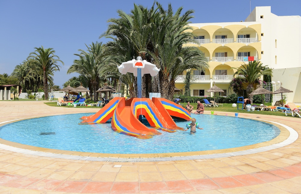 Hotel One Resort Jockey 40/55