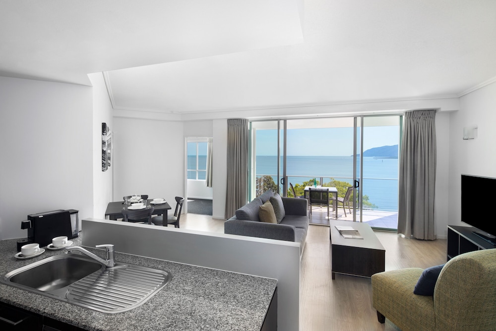 Mantra Trilogy Cairns 56/70