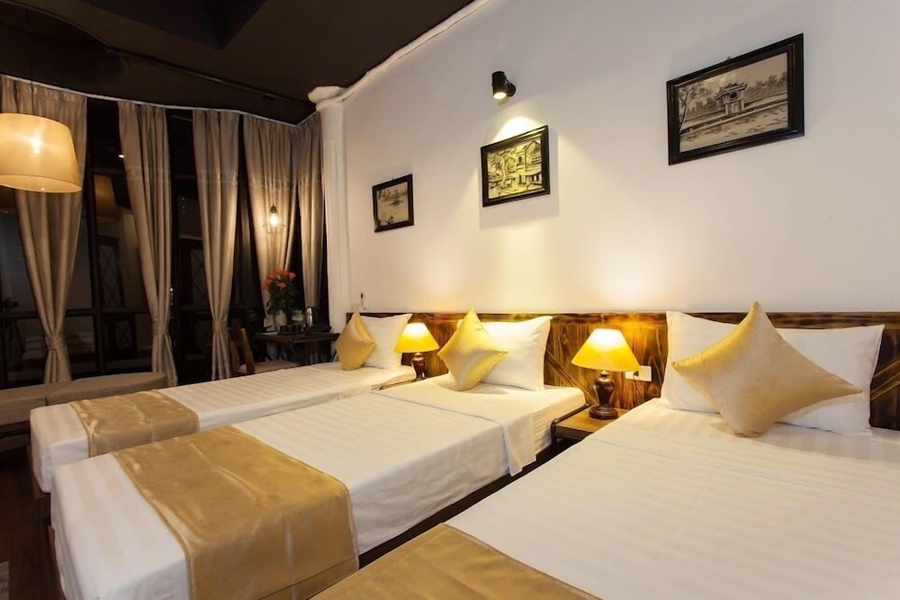Luxury Backpackers 14/49