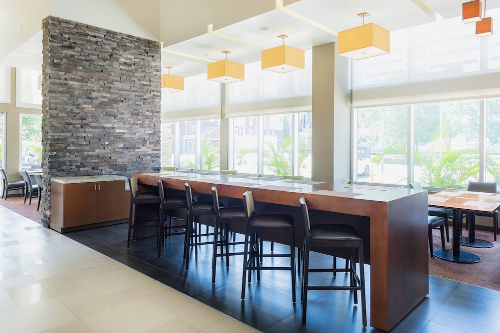 Hyatt Place Ciudad Del Carmen 48/65