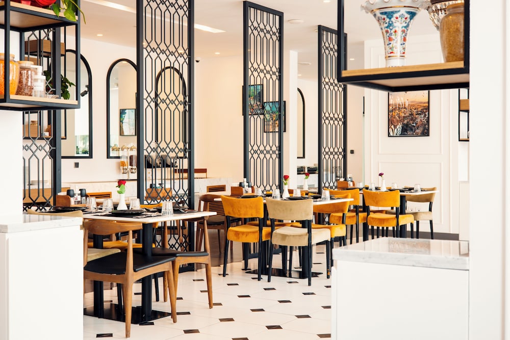 Rose Executive Hotel DWTC 23/33