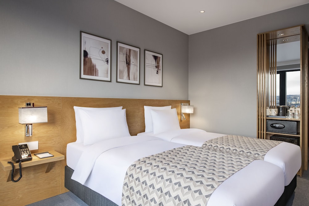 Clocks Hotel Tbilisi 9/37