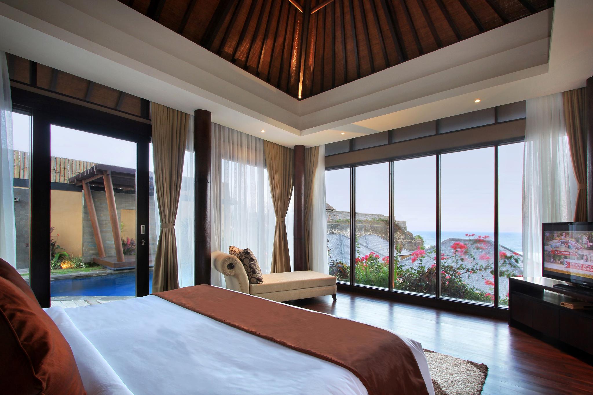 1 BEDROOM, POOL, VILLA
