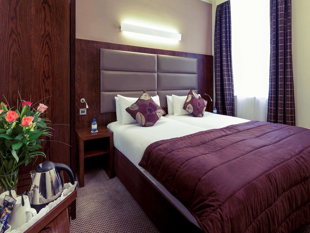Mercure London Paddington Hotel 12/77