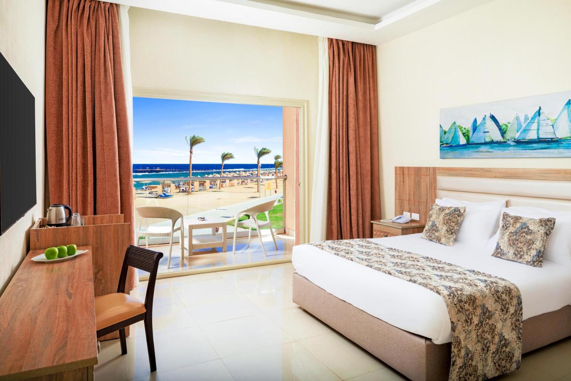 Deluxe, Beach Front