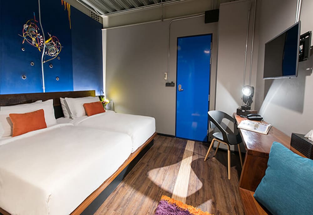 STANDARD TWIN BED