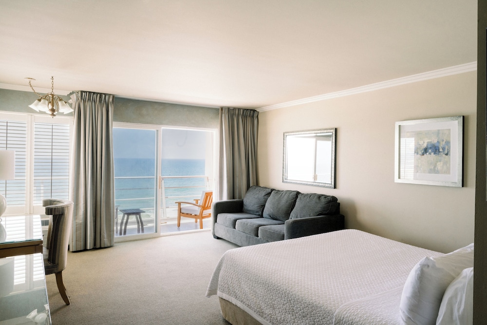 Premium, Junior Suite, King Bed, Ocean Front, Sofa, Balcony