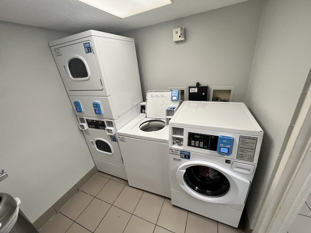 Motel6 Council Bluffs, IA - Omaha East in COUNCIL BLUFFS - IA