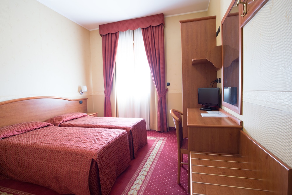 Vald Hotel 16/68