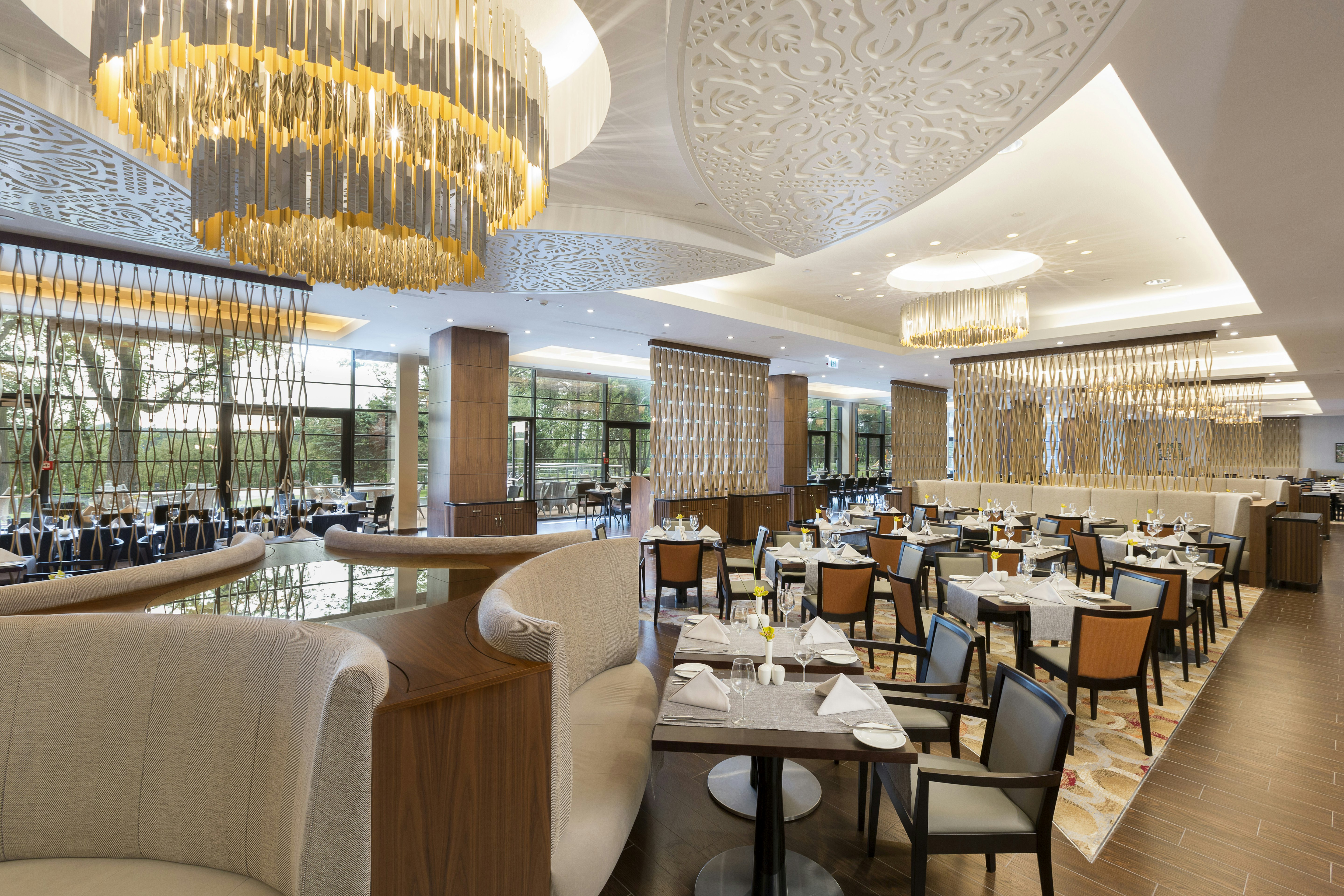 DoubleTree By Hilton Hotel and Conference Centre Warsaw 51/67