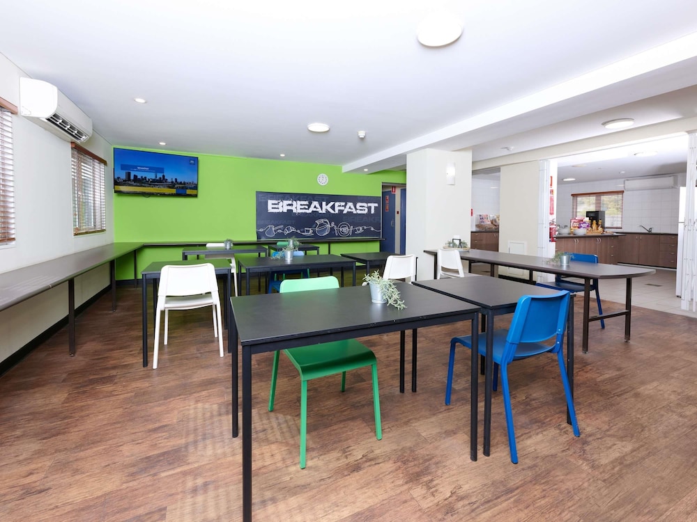 IBIS BUDGET PERTH AIRPORT 52/63