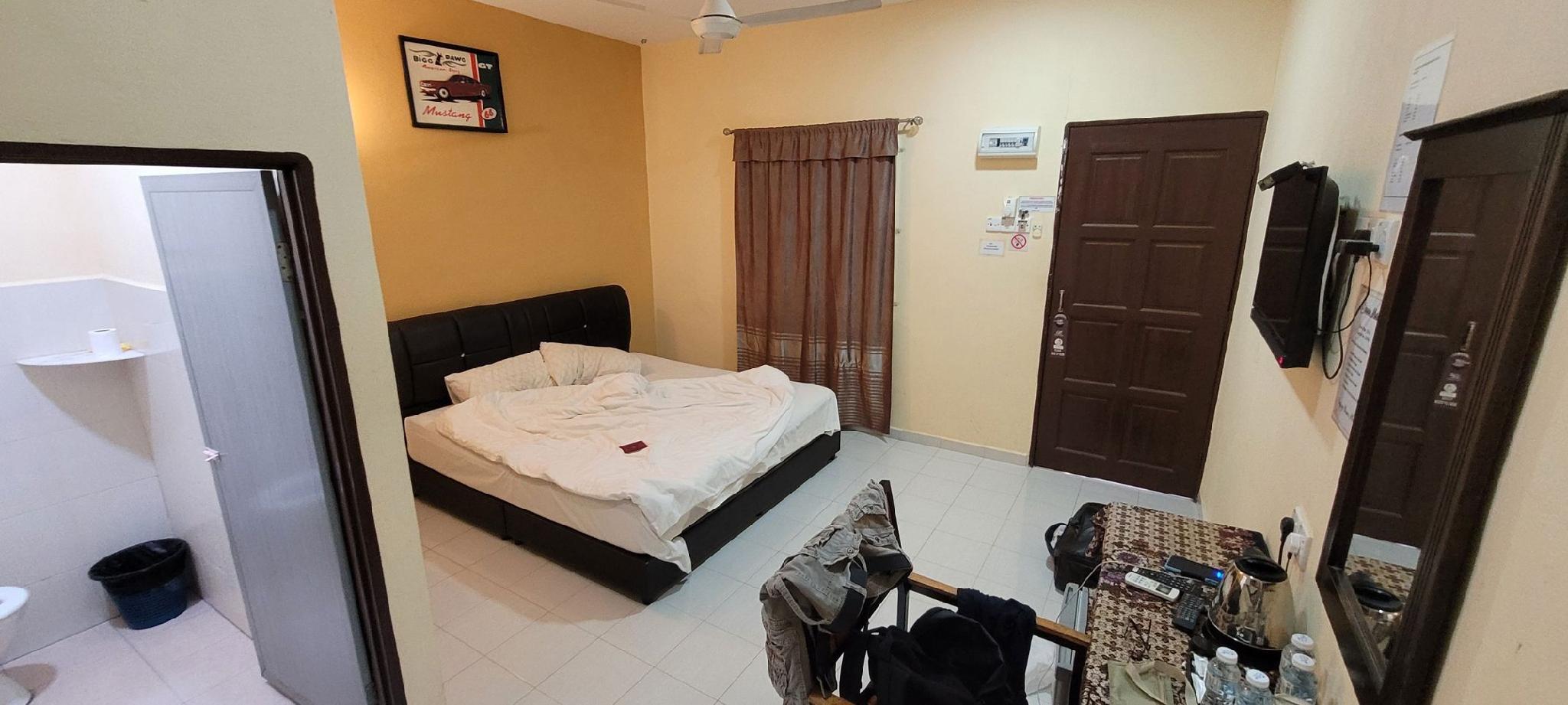 Deluxe, King Bed