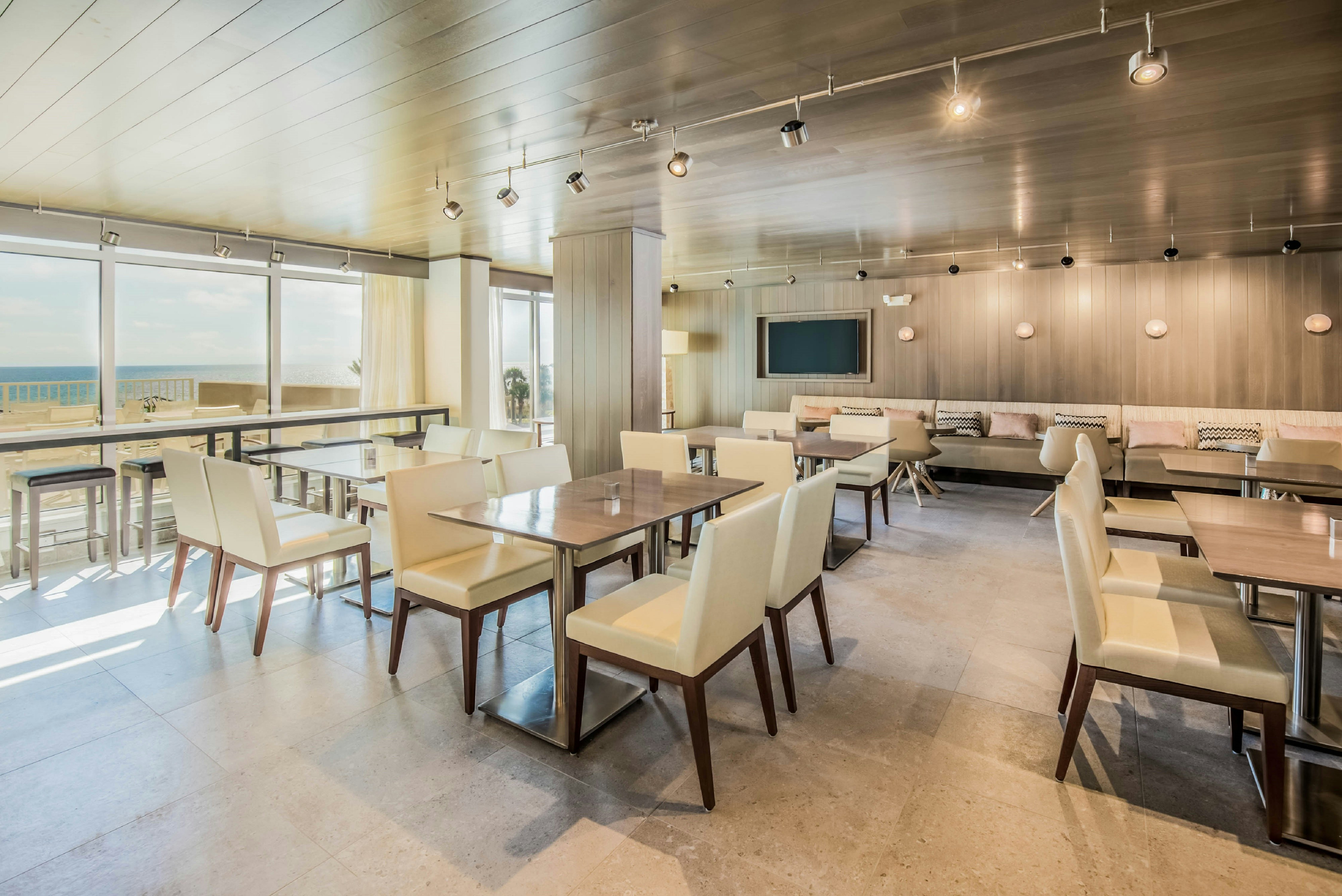 Hilton Pensacola Beach 52/73