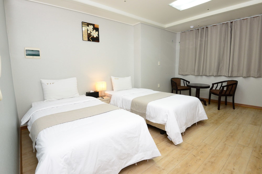 STANDARD, TWIN BEDS