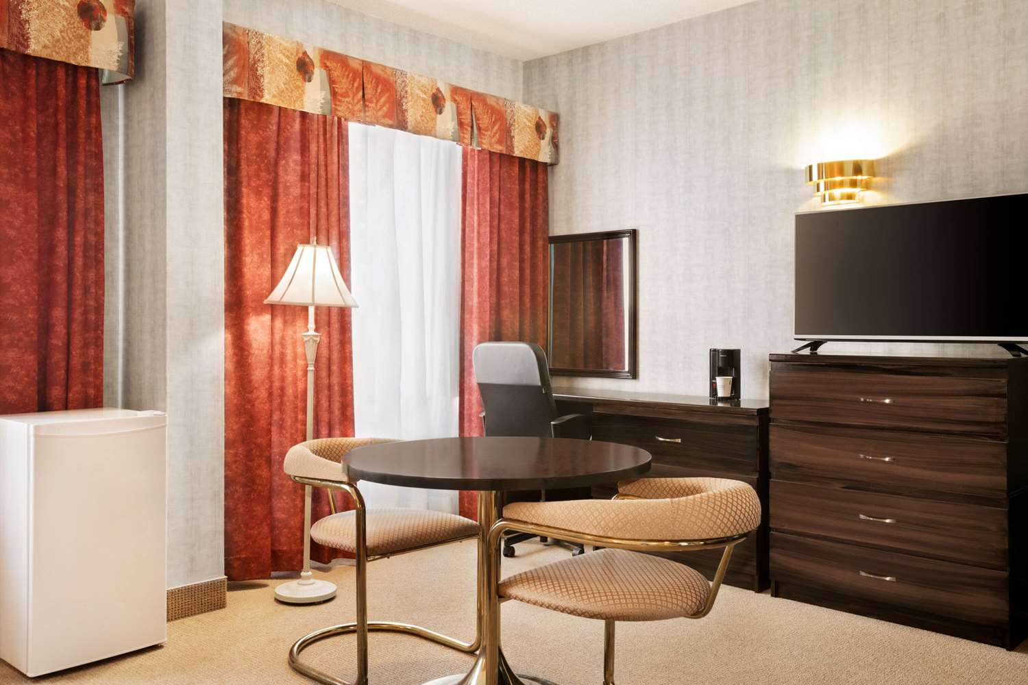 Days Inn by Wyndham Ste. Helene-de-Bagot 36/45