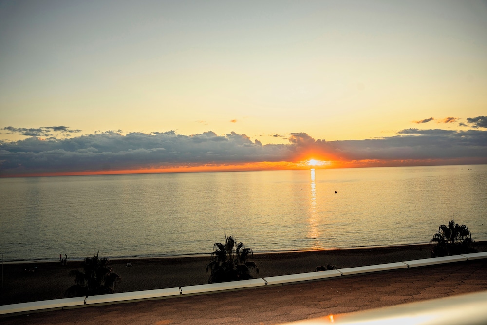 Azak Beach Hotel 39/50