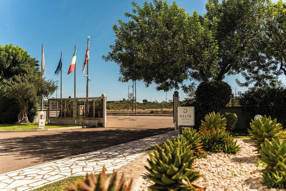 Delta Hotels Olbia Sardinia 45/50