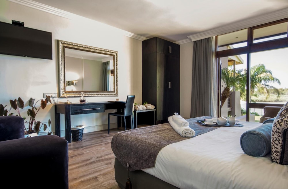 River Place Manor 24/69