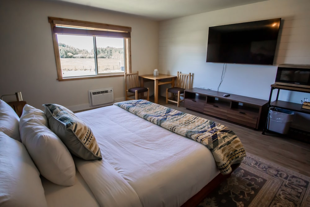 غرفة غراند بسرير كينج، Teton Peaks Resort 5/10